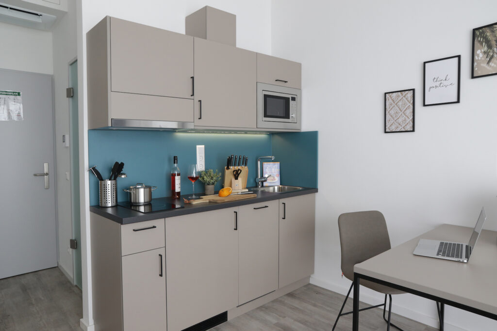 Ob Arbeit oder Essen, in unseren Serviced Apartments ist beides möglich.